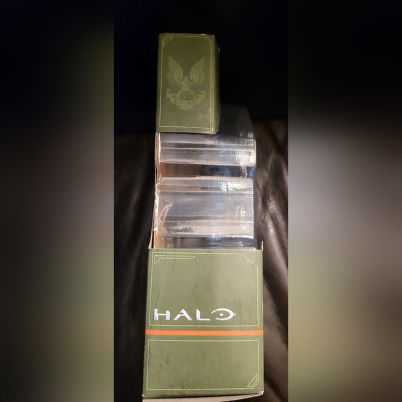 Halo Infinite Series 4 Frederic-104 w/ DMR. Brand New. - Picture 5 of 6